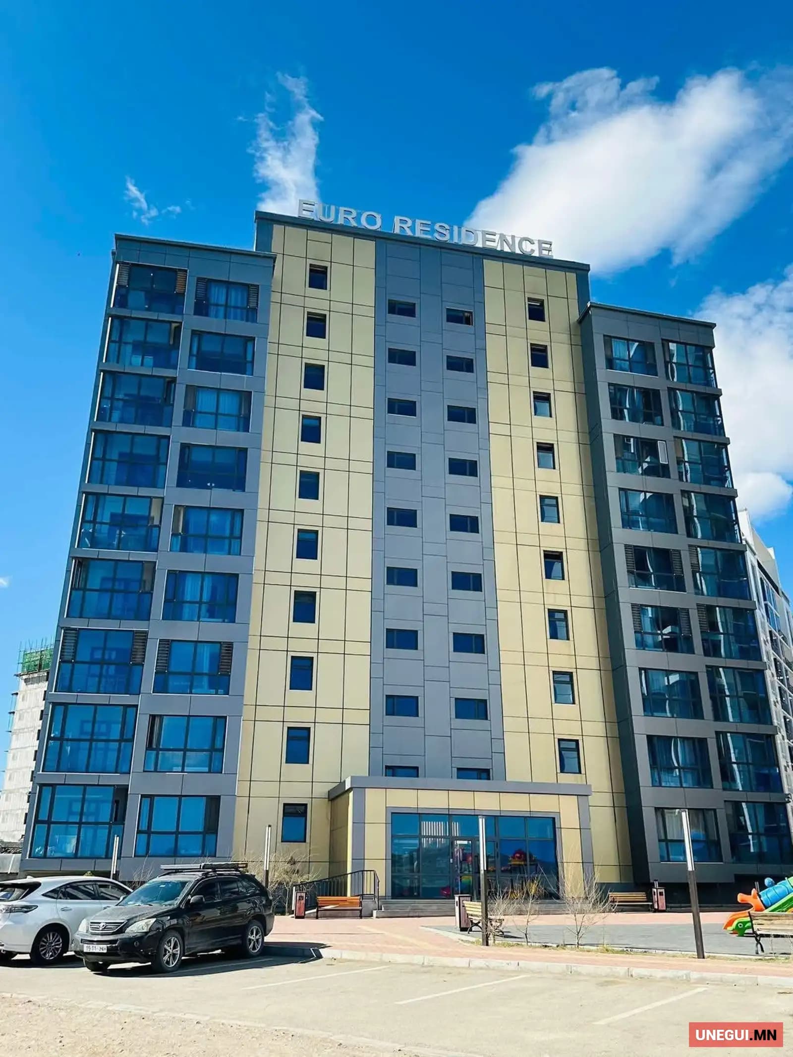 Эрдэнэт хот 2а хороолол Euro residence байранд 80м2 3 өрөө байр
