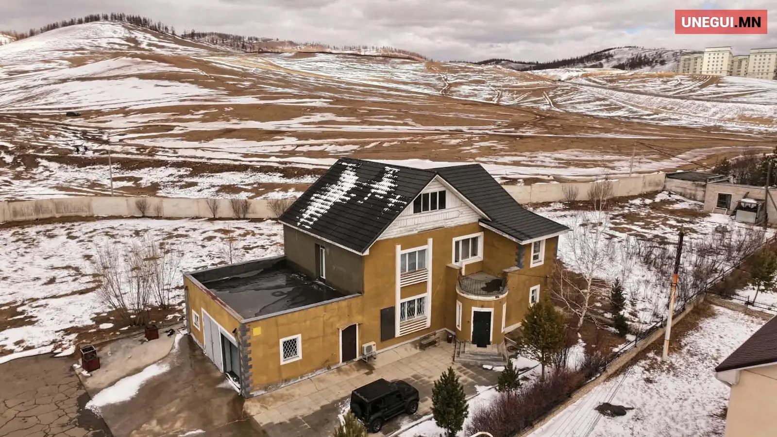 Эрдэнэт 11 хороололд сингл хаус